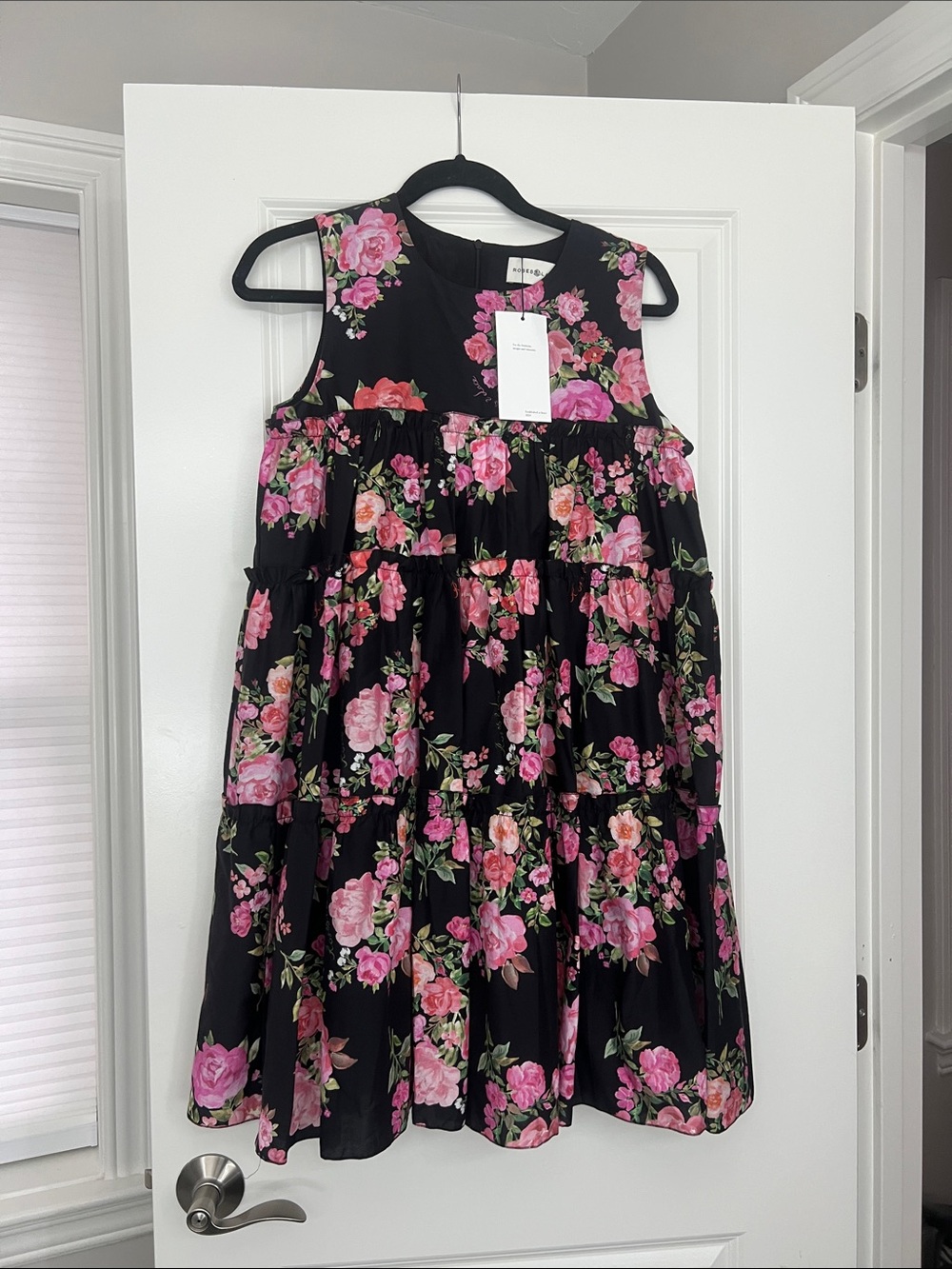 BRAND NEW 🩷Rare Dress + Bows